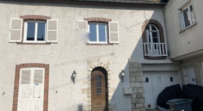 House 7 rooms of 268 m² in Montargis (45200)