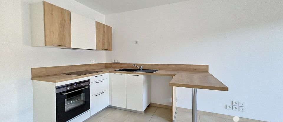 Apartment 3 rooms of 60 m² in - (01200)