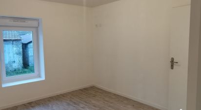 Maison 4 pièces de 104 m² à Saint-Hilaire-de-Chaléons (44680)