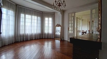 Mansion 10 rooms of 255 m² in Nassandres (27550)