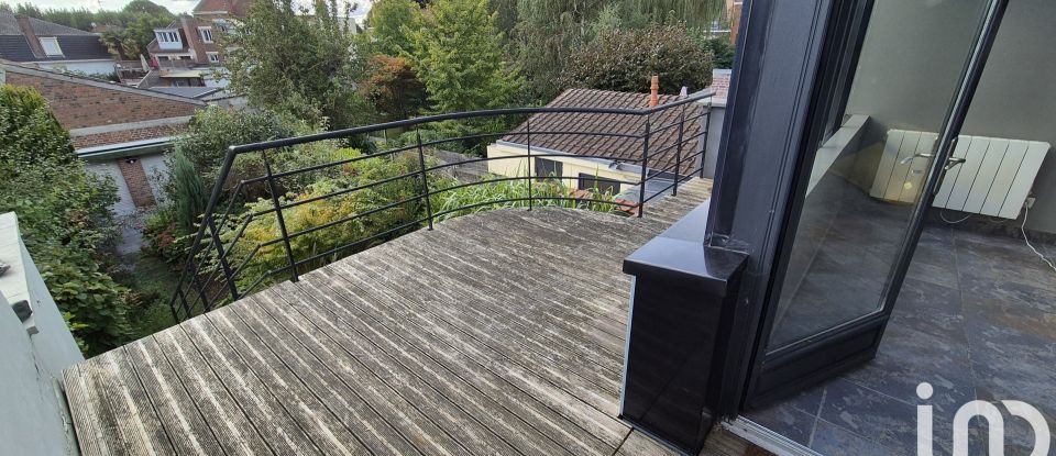 Maison de ville 8 pièces de 230 m² à Lille (59800)