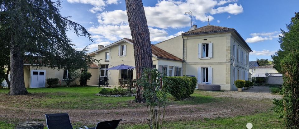 House 11 rooms of 393 m² in Montcaret (24230)