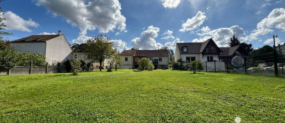 Maison 6 pièces de 115 m² à Sainte-Geneviève-des-Bois (91700)