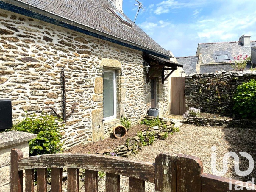 House 4 rooms of 70 m² in Groix (56590)