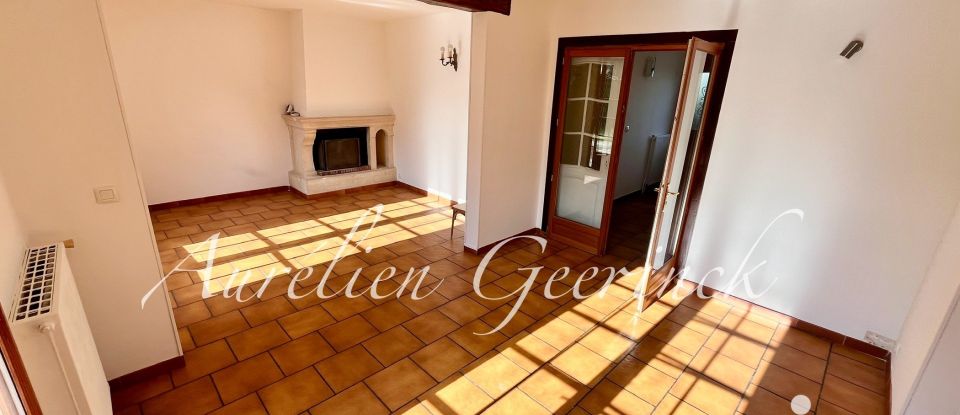 Traditional house 7 rooms of 150 m² in Villers-sous-Saint-Leu (60340)