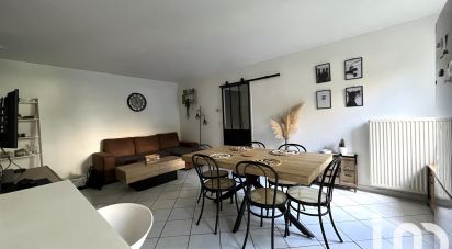 Apartment 3 rooms of 63 m² in Pontault-Combault (77340)