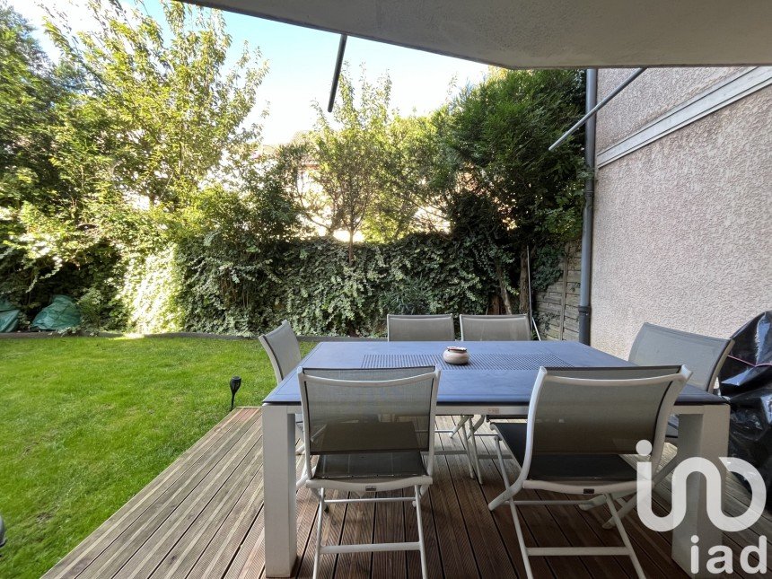 Appartement 3 pièces de 63 m² à Pontault-Combault (77340)