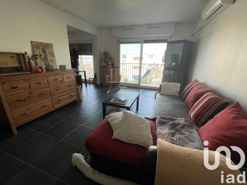 Apartment 4 rooms of 77 m² in Toulon (83000)