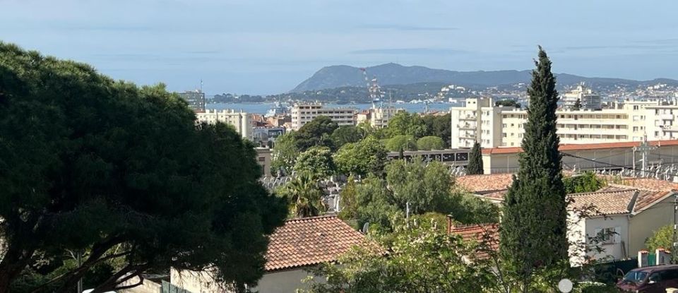 Apartment 4 rooms of 77 m² in Toulon (83000)