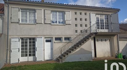 Maison 5 pièces de 149 m² à Châtillon-sur-Thouet (79200)