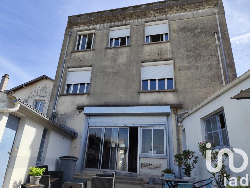 Immeuble de 235 m² à Niort (79000)