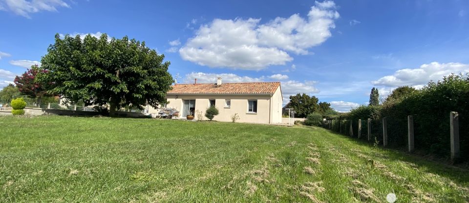 Maison 4 pièces de 105 m² à Vouneuil-sur-Vienne (86210)