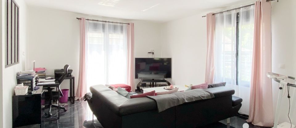 House 5 rooms of 122 m² in Pierrefonds (60350)