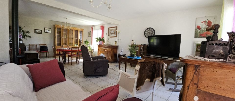 Traditional house 9 rooms of 222 m² in Sancerre (18300)