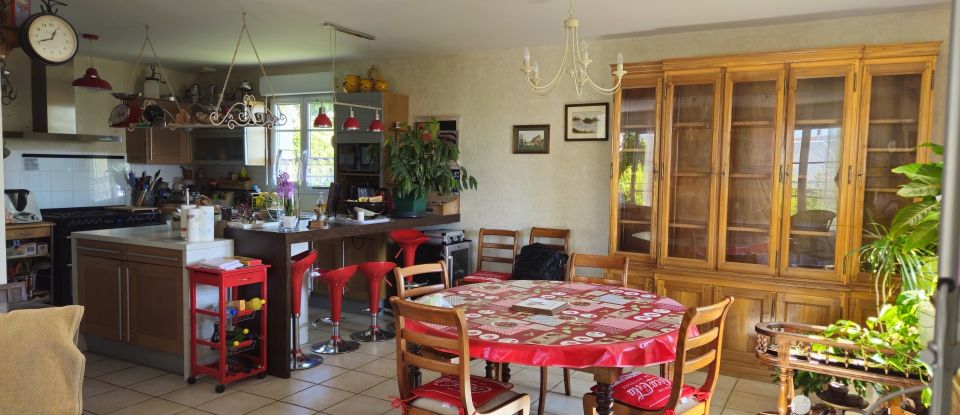 Traditional house 9 rooms of 222 m² in Sancerre (18300)