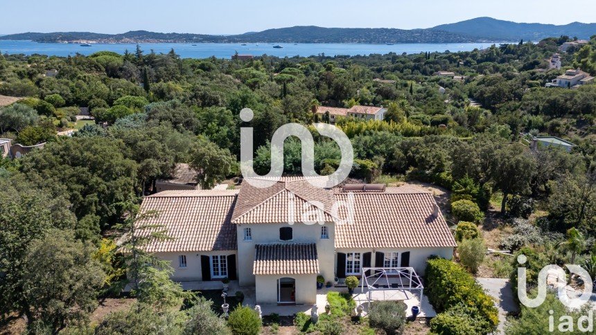 Demeure 19 pièces de 585 m² à Grimaud (83310)