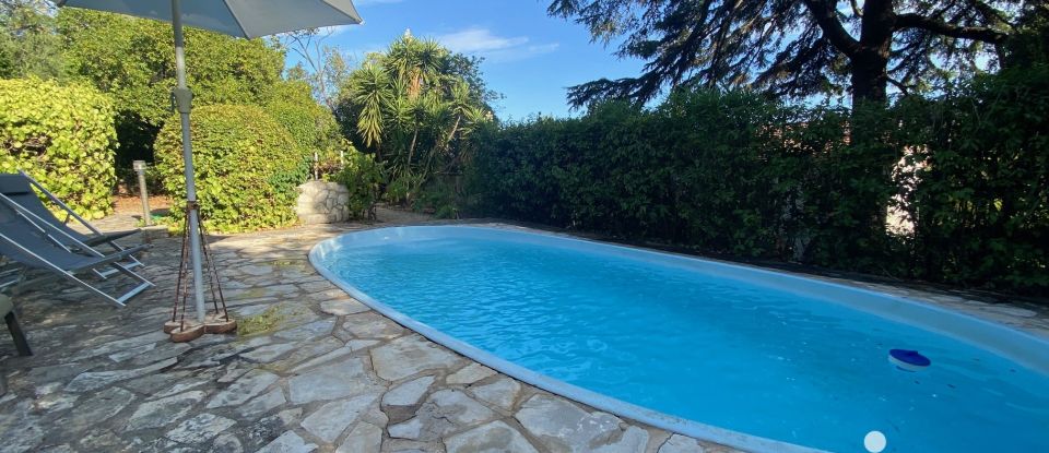 Maison 7 pièces de 171 m² à Toulon (83000)