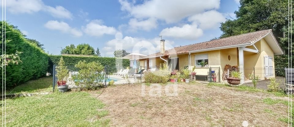 Maison 4 pièces de 101 m² à Azur (40140)