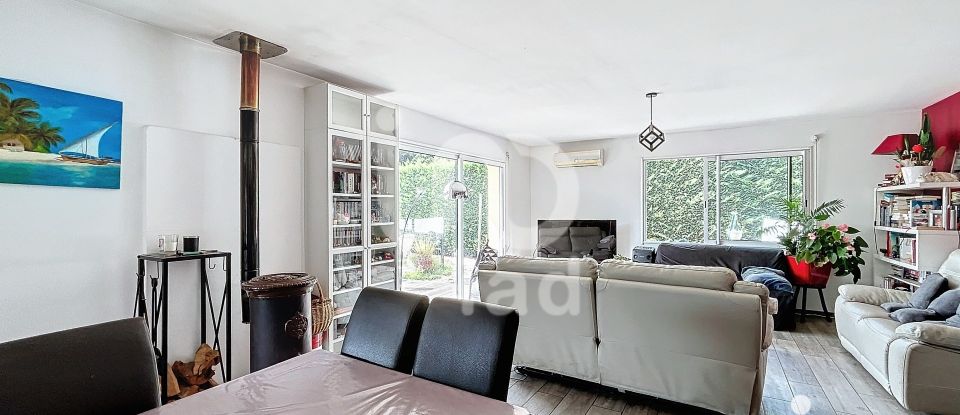 Maison 4 pièces de 101 m² à Azur (40140)