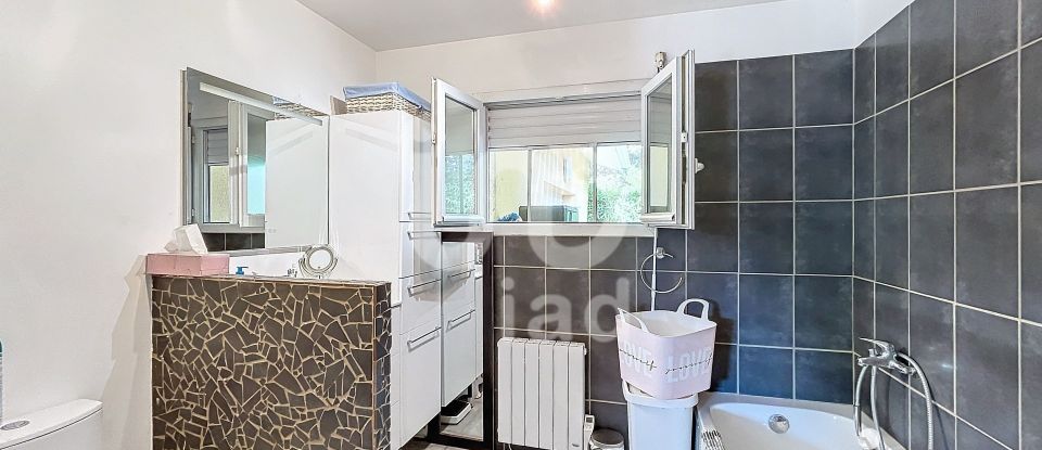 Maison 4 pièces de 101 m² à Azur (40140)