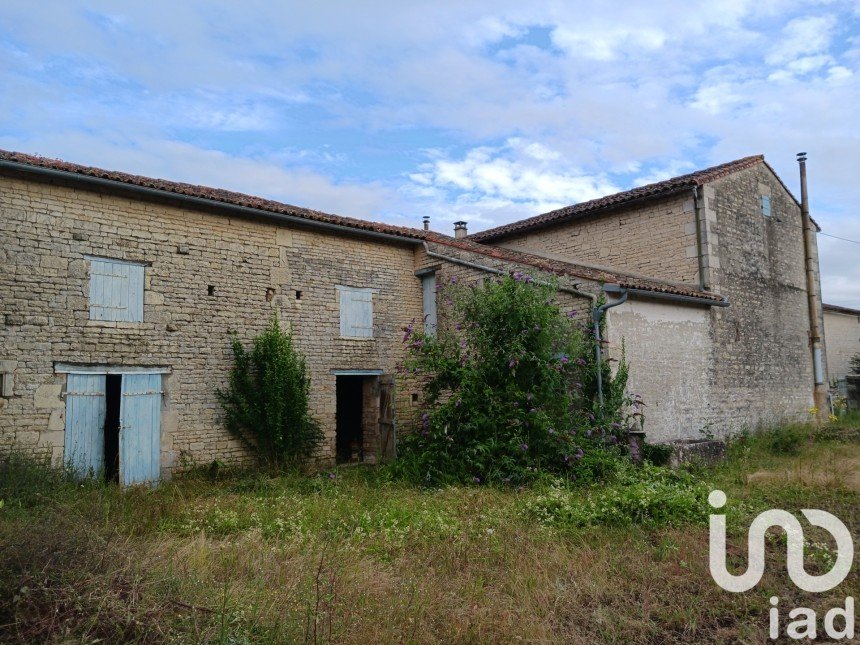 Maison de campagne 4 pièces de 110 m² à Brioux-sur-Boutonne (79170)