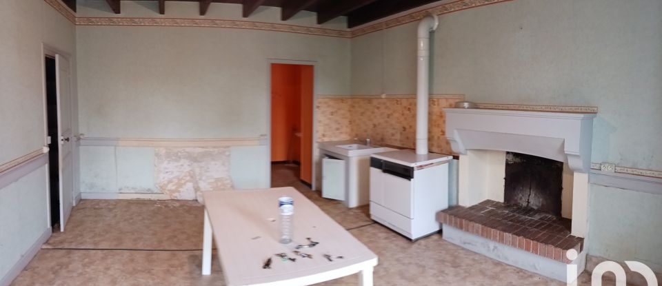 Maison de campagne 4 pièces de 300 m² à Brioux-sur-Boutonne (79170)