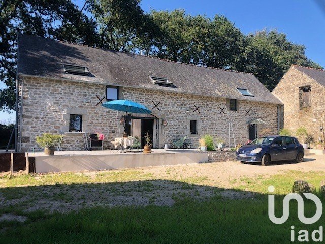 Farm 4 rooms of 160 m² in Scaër (29390)