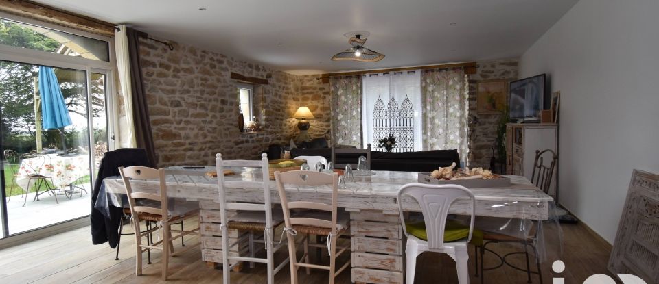 Farm 4 rooms of 160 m² in Scaër (29390)