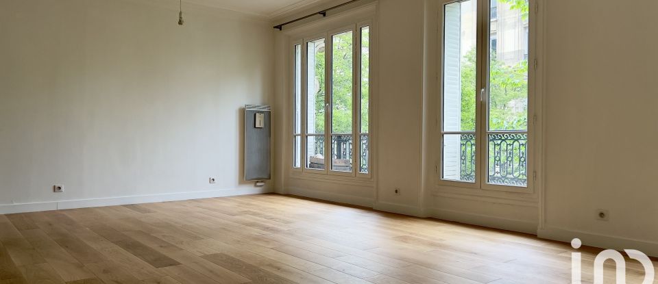 Appartement 4 pièces de 100 m² à Paris (75018)