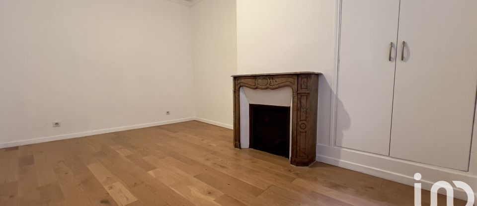 Appartement 4 pièces de 100 m² à Paris (75018)