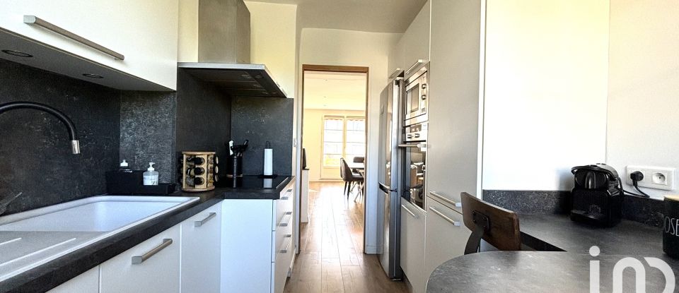 Apartment 3 rooms of 67 m² in Marseille (13012)