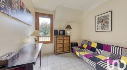 Maison 5 pièces de 90 m² à Marolles-en-Brie (94440)