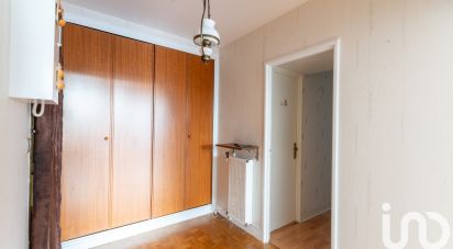 Apartment 5 rooms of 93 m² in Ballainvilliers (91160)