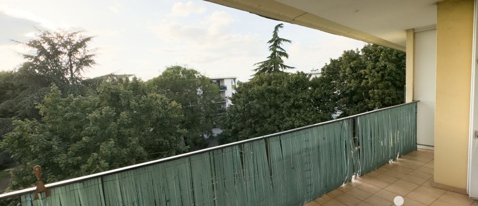 Appartement 5 pièces de 93 m² à Ballainvilliers (91160)