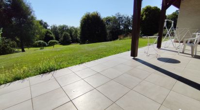 House 6 rooms of 120 m² in Saint-Ours (63230)