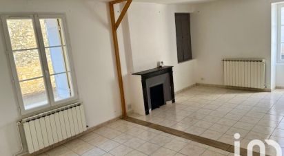 Maison de village 3 pièces de 85 m² à Fontcouverte (17100)