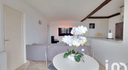 Apartment 3 rooms of 54 m² in Viry-Châtillon (91170)