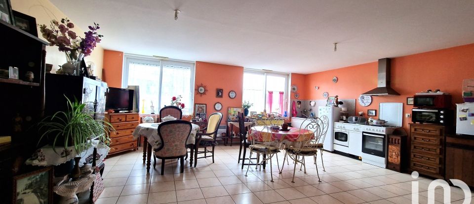 Building in Gourin (56110) of 296 m²