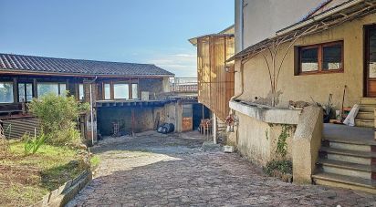 Maison 10 pièces de 227 m² à Saint-Pierre-de-Bœuf (42520)