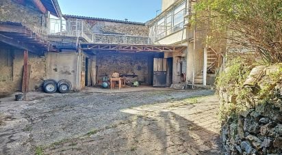 Maison 10 pièces de 227 m² à Saint-Pierre-de-Bœuf (42520)