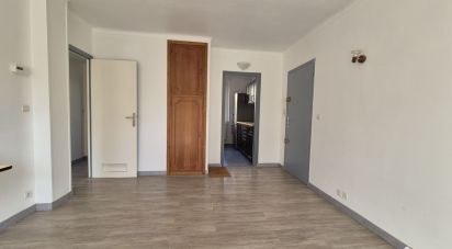 Apartment 3 rooms of 55 m² in Melun (77000)