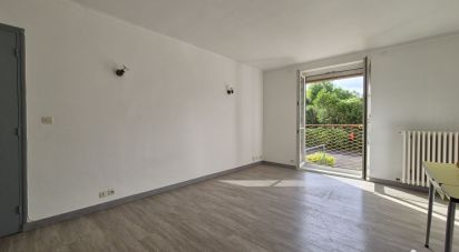 Apartment 3 rooms of 55 m² in Melun (77000)