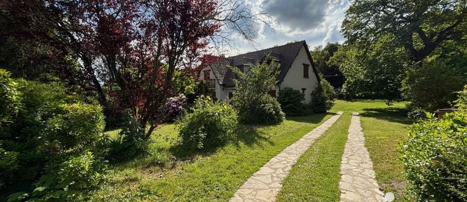 Maison traditionnelle 7 pièces de 161 m² à Forges-les-Bains (91470)