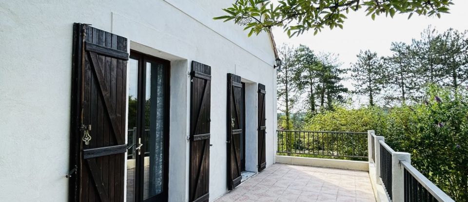 Pavilion 7 rooms of 170 m² in Le Malesherbois (45330)