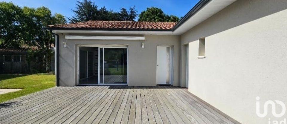 Maison 5 pièces de 121 m² à Basse-Goulaine (44115)