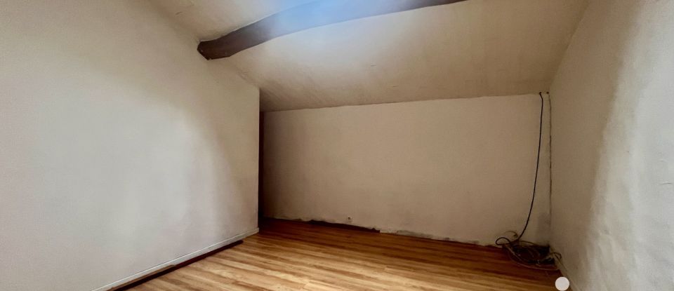 Maison 6 pièces de 134 m² à Genouillé (17430)