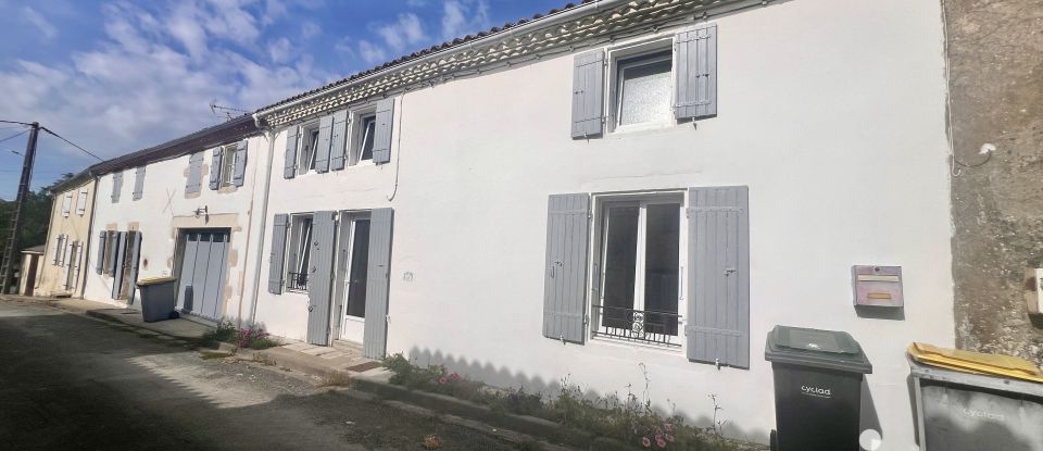 Maison 6 pièces de 134 m² à Genouillé (17430)