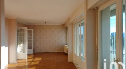 Apartment 4 rooms of 98 m² in Lorient (56100)