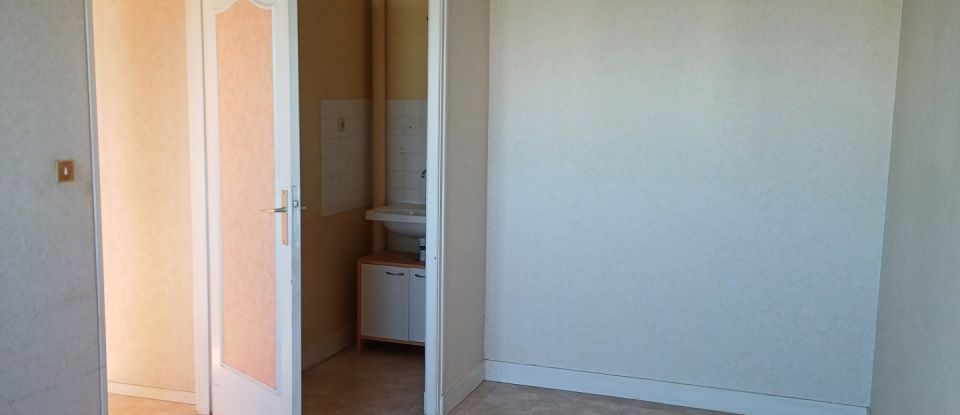 Apartment 4 rooms of 98 m² in Lorient (56100)