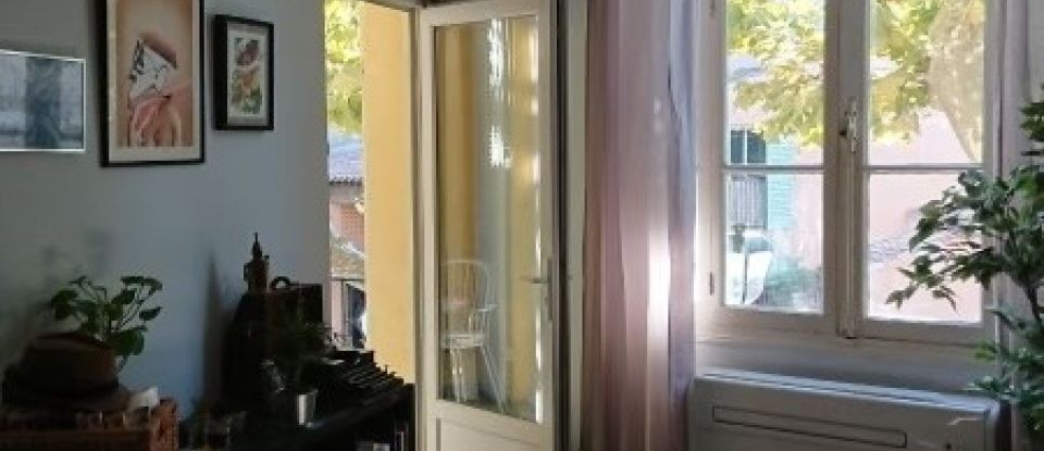 Appartement 3 pièces de 47 m² à Cassis (13260)